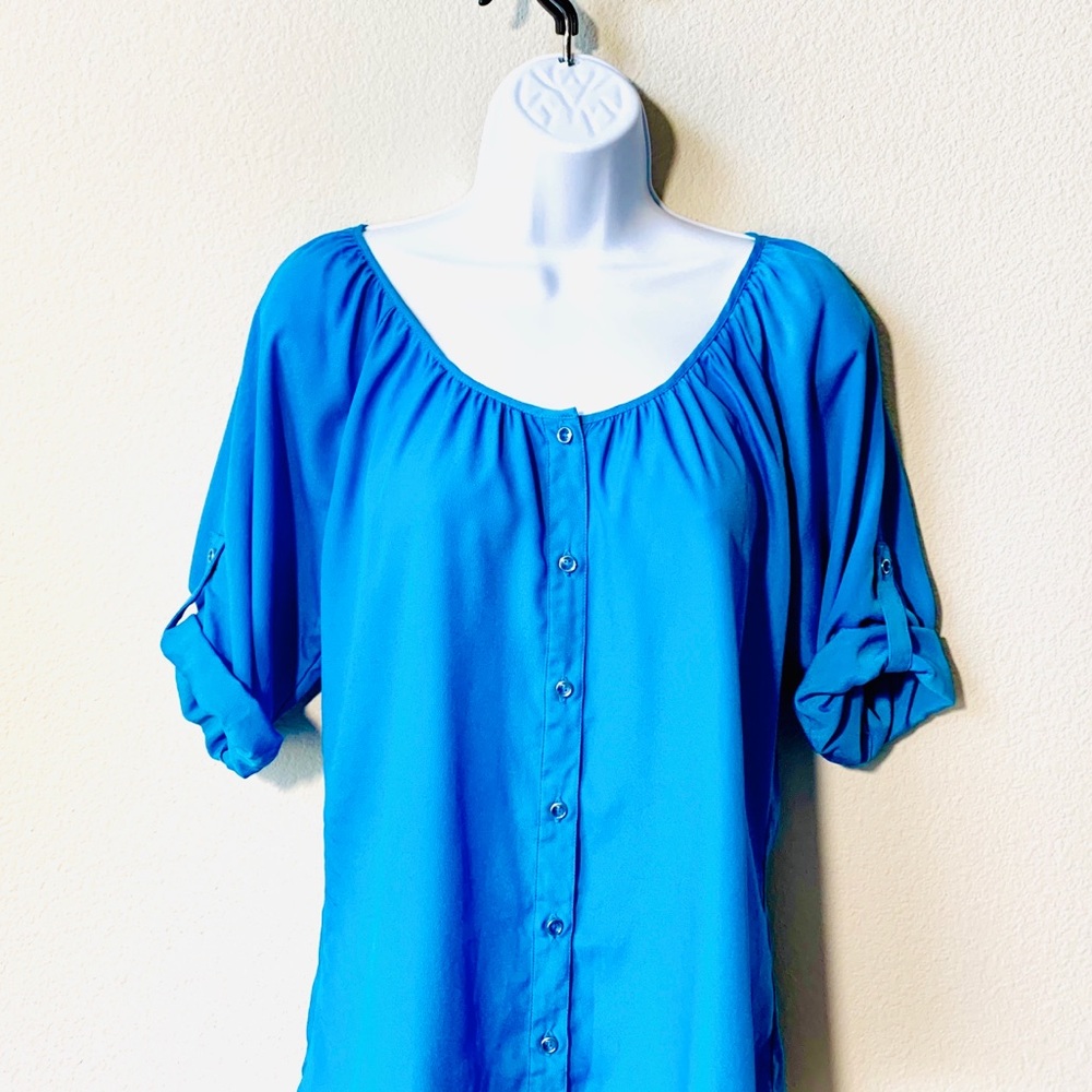 Express Button Down Top With Convertible Sleeves - image 3